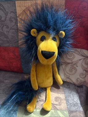 🦁Jellycat London Lion with Blue Mane and Tail.